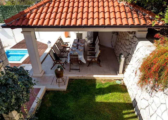 Villa Arion