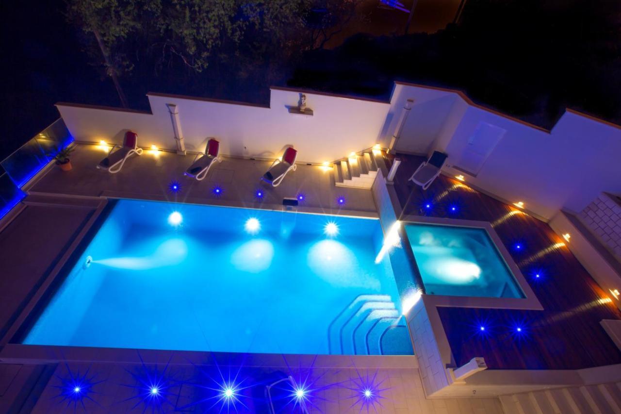 Arion Villa