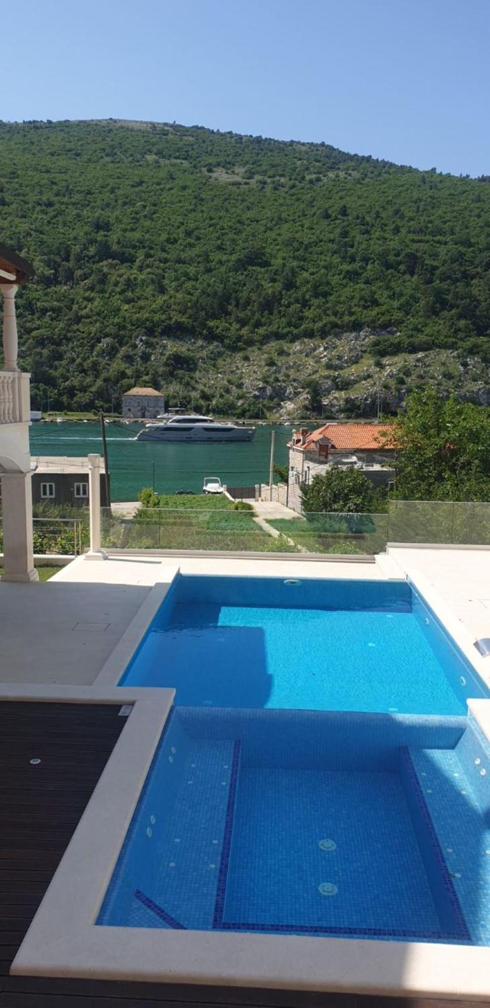 Arion * Mokošica